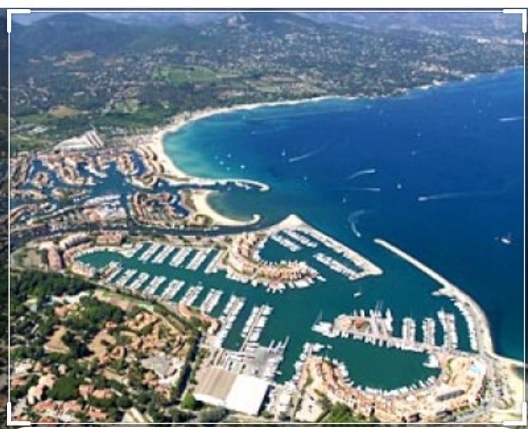 CAVALAIRE vue MER au loin MAISONNETTE TOUT ÉQUIPÉE POUR 4 PERSONNES AVEC PISCINE CLIM WIFI VÉLOS TV BARBECUES Esterno foto