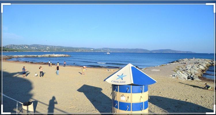 CAVALAIRE vue MER au loin MAISONNETTE TOUT ÉQUIPÉE POUR 4 PERSONNES AVEC PISCINE CLIM WIFI VÉLOS TV BARBECUES Esterno foto